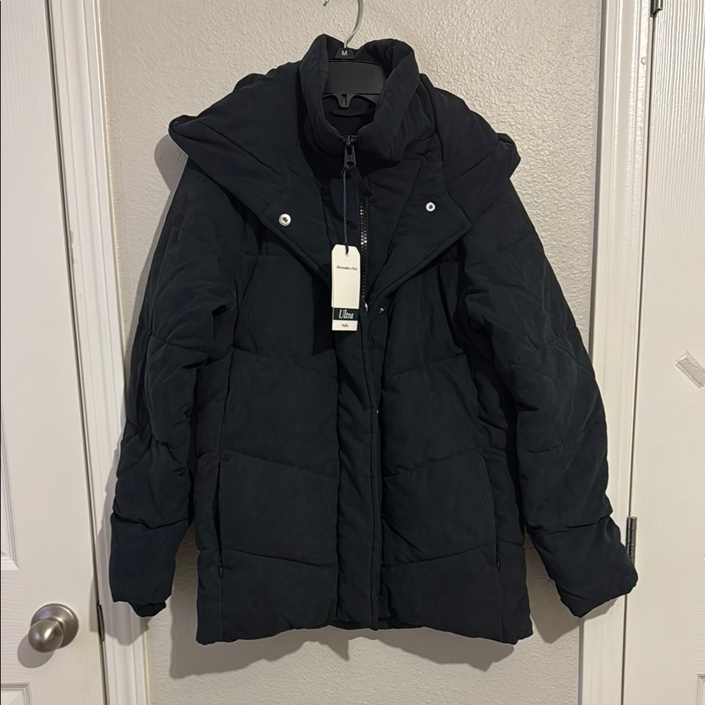 Abercrombie & Fitch Black Quilted Puffer Jacket Hood Water & Wind Resistant